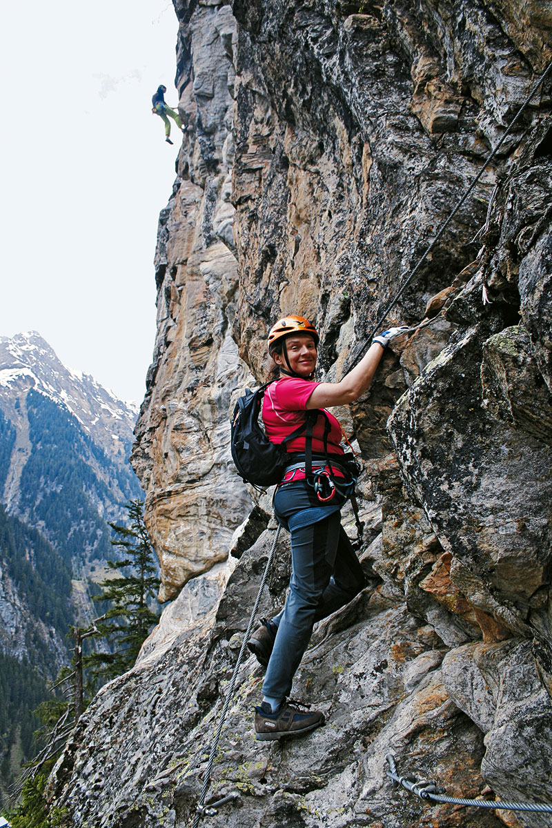 Klettersteig-Tourentipp Nase. Auf Höhe des Klettergartens geht’s auch auf dem Klettersteig richtig zur Sache!