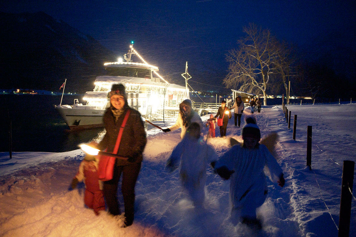 Acht der schönsten Adventmärkte in Tirol. Achensee: Weihnachten am Wasser