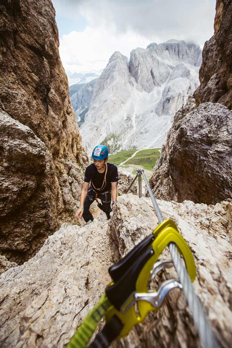 Alpensafari. Luca klettert vom Tierser Alpl aus über den Roßzahn bis zur Roterdspitze