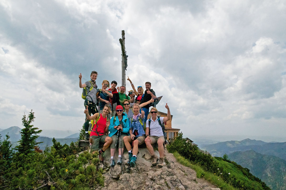 ALPS Bergworkshop – Tage im Glück. Am Ziel: Die erste Wanderung ging auf den Breitenberg (1.838 m) mit Einkehr in die Ostlerhütte