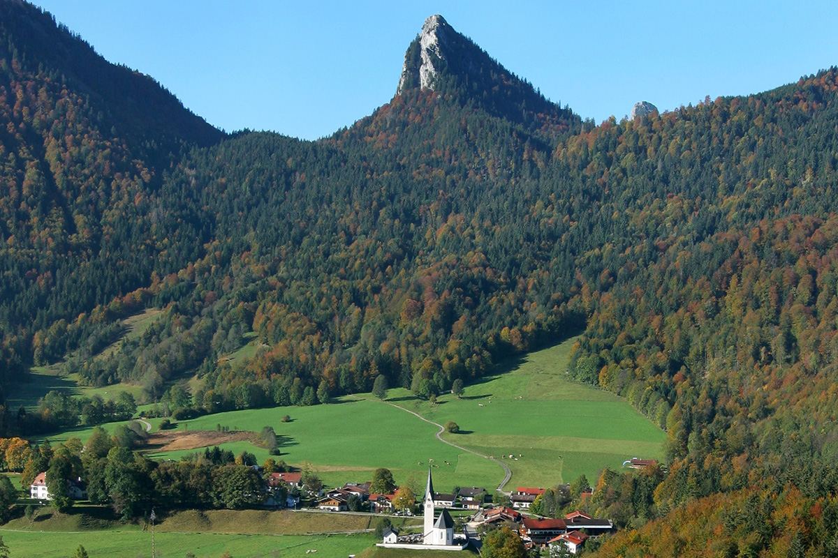 Bergsteigerdörfer ohne Grenzen. Kreuth: das zukünftige Bergsteigerdorf südlich des Tegernsees