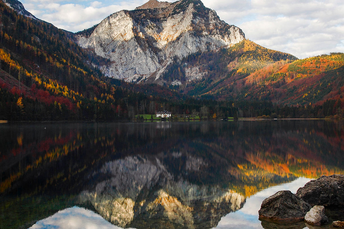 Bergsteigerdörfer – wo die Alpen noch ursprünglich sind. Steinbach am Attersee