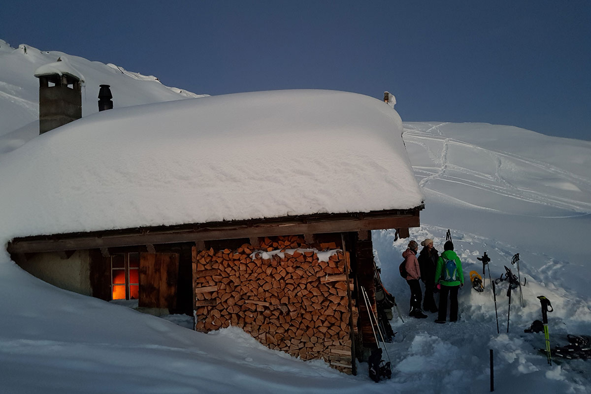 Schneeschuh-Sagenwanderung – Wer hat Angst vor den armen Seelen? Aletsch Arena