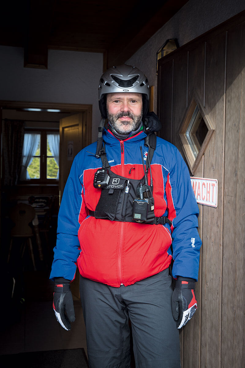 Mit Leidenschaft dabei: Peter Skarp ist seit fünf Jahren im Team der Bergwacht Hausham