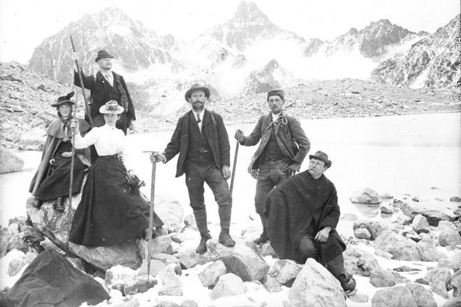 Auf der Hochebene. Mitglieder der Sektion Tübingen bei einem Ausflug in die Alpen, Aufnahme Eugen Albrecht, um 1900. Archiv DAV