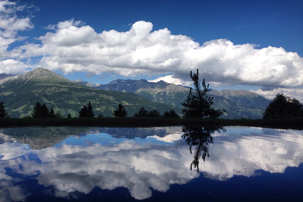 Der Blick vom Bergchalet Moseralm lädt zum Verweilen ein.