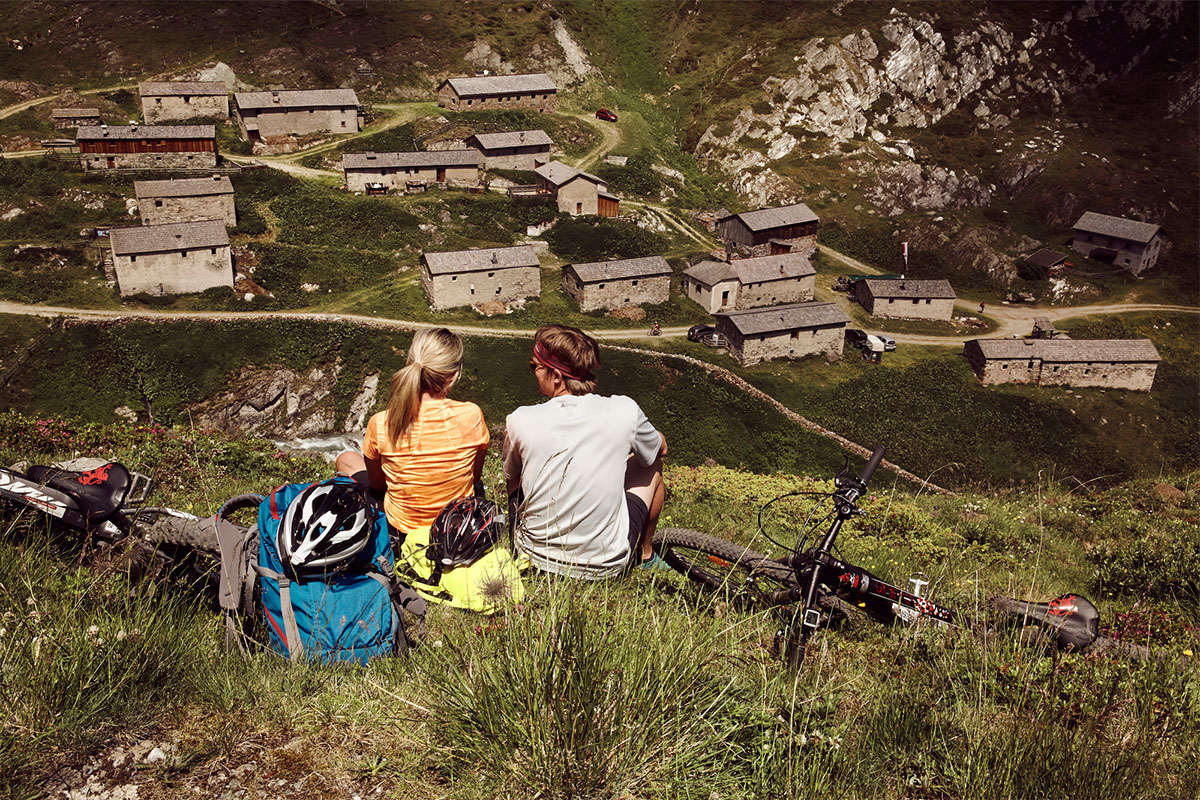 E-Biken Ausbilck auf das Tal