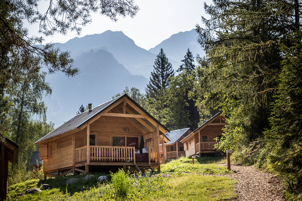 Der Natur-Campingplatz in Bozel ist das optimale Basislager für Entdeckertouren im Nationalpark Vanoise. © Manu Reyboz