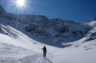 Eine wilde Skitour in den Stubaier Alpen führt auf die Weitkarspitze