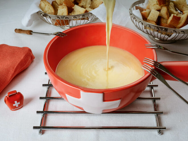Einfach köstlich – Schweizer Käsefondue (Flambiert)