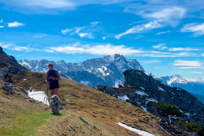 Über den Dächern von Garmisch-Partenkirchen: eine aussichtsreiche Bergtour auf die Kramerspitz (1.985 m)