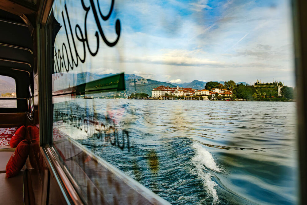 Von der Isola Bella mit dem Wassertaxi ans Ufer nach Stresa.