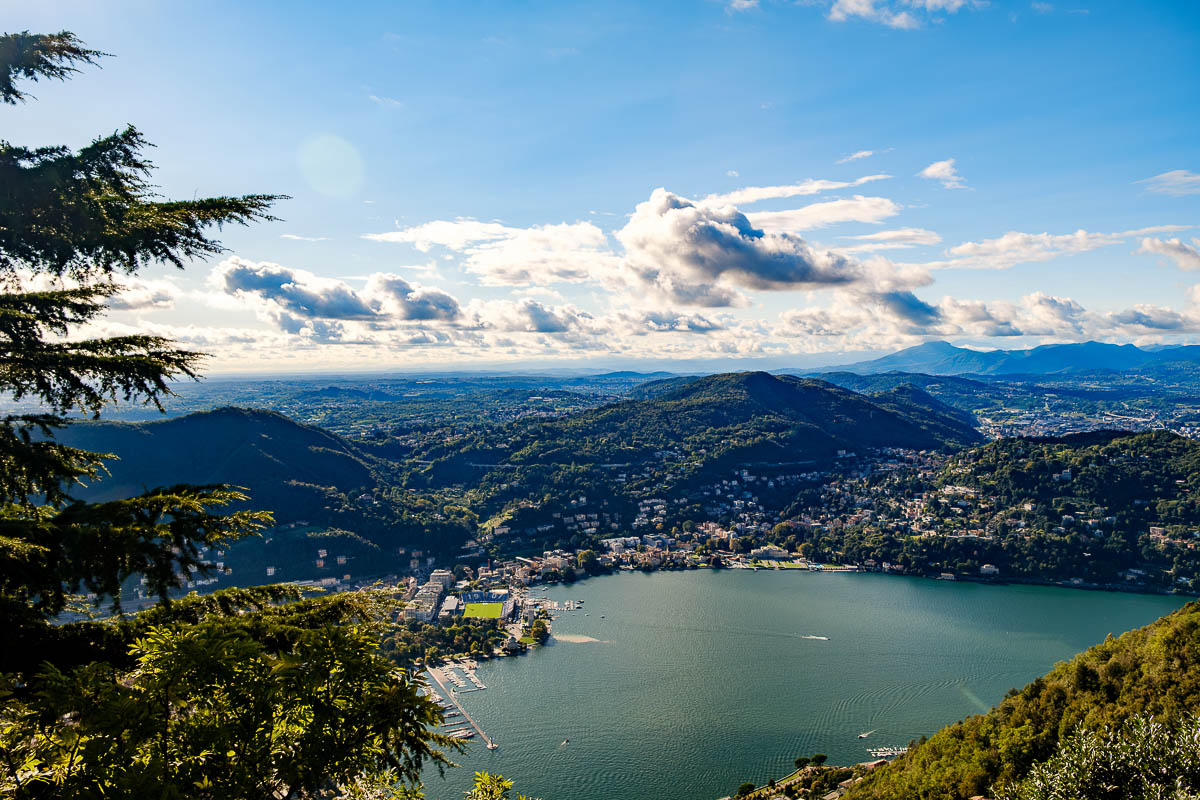 Lago di Como: Blick von der Bergstation der Funicolare.