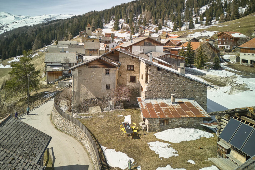 Ferienhaus Tgea Simonett in Graubünden: Historisches Juwel im Val Schons
