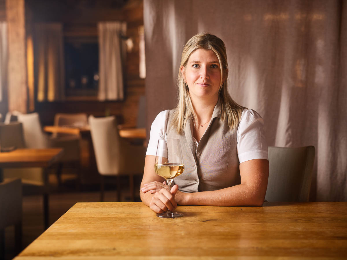 Juniorchefin Magdalena Schwarz setzt auf heimische Produkte, regionale Erzeuger und Wildfleisch aus der hoteleigenen Jagd in der Fusch.