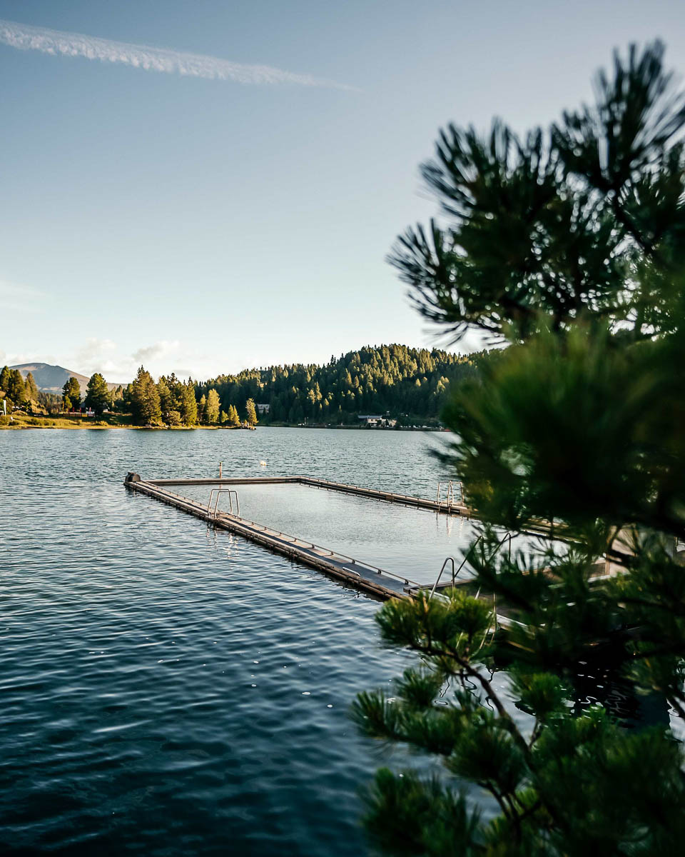 Schwimmbereich im Turracher See vor dem Hotel Hochschober in Kärnten